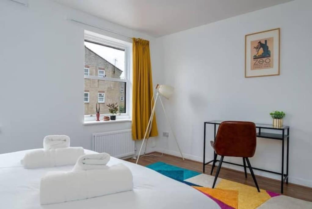 Quiet 4 Bedroom House Between Camden & Kings Cross لندن المظهر الخارجي الصورة