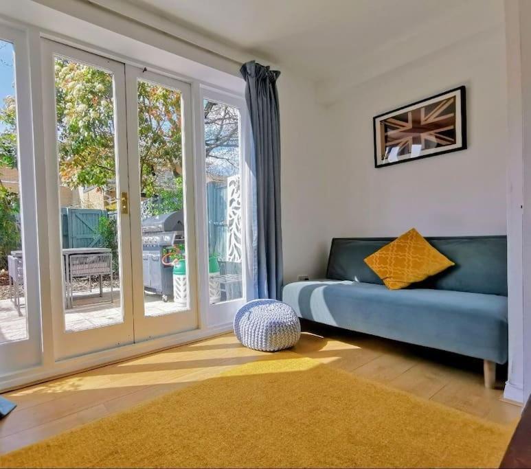 Quiet 4 Bedroom House Between Camden & Kings Cross لندن المظهر الخارجي الصورة